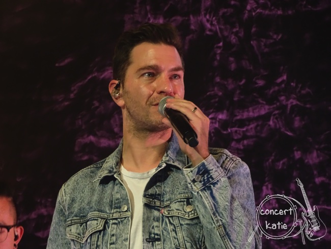 10 02 Andy Grammer